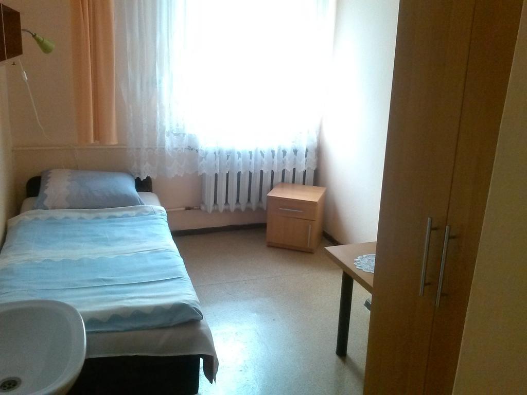 Pod Zielonym Kogutem Hostel Duszniki Zdrój Szoba fotó