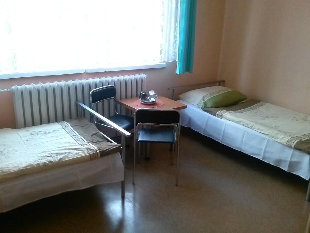 Pod Zielonym Kogutem Hostel Duszniki Zdrój Szoba fotó